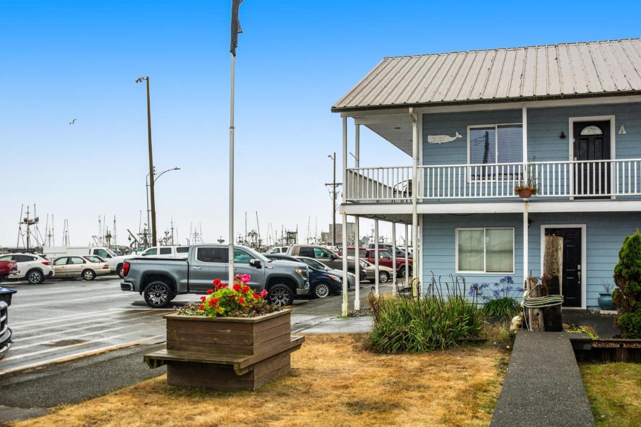 Westport Marina Guest House Экстерьер фото