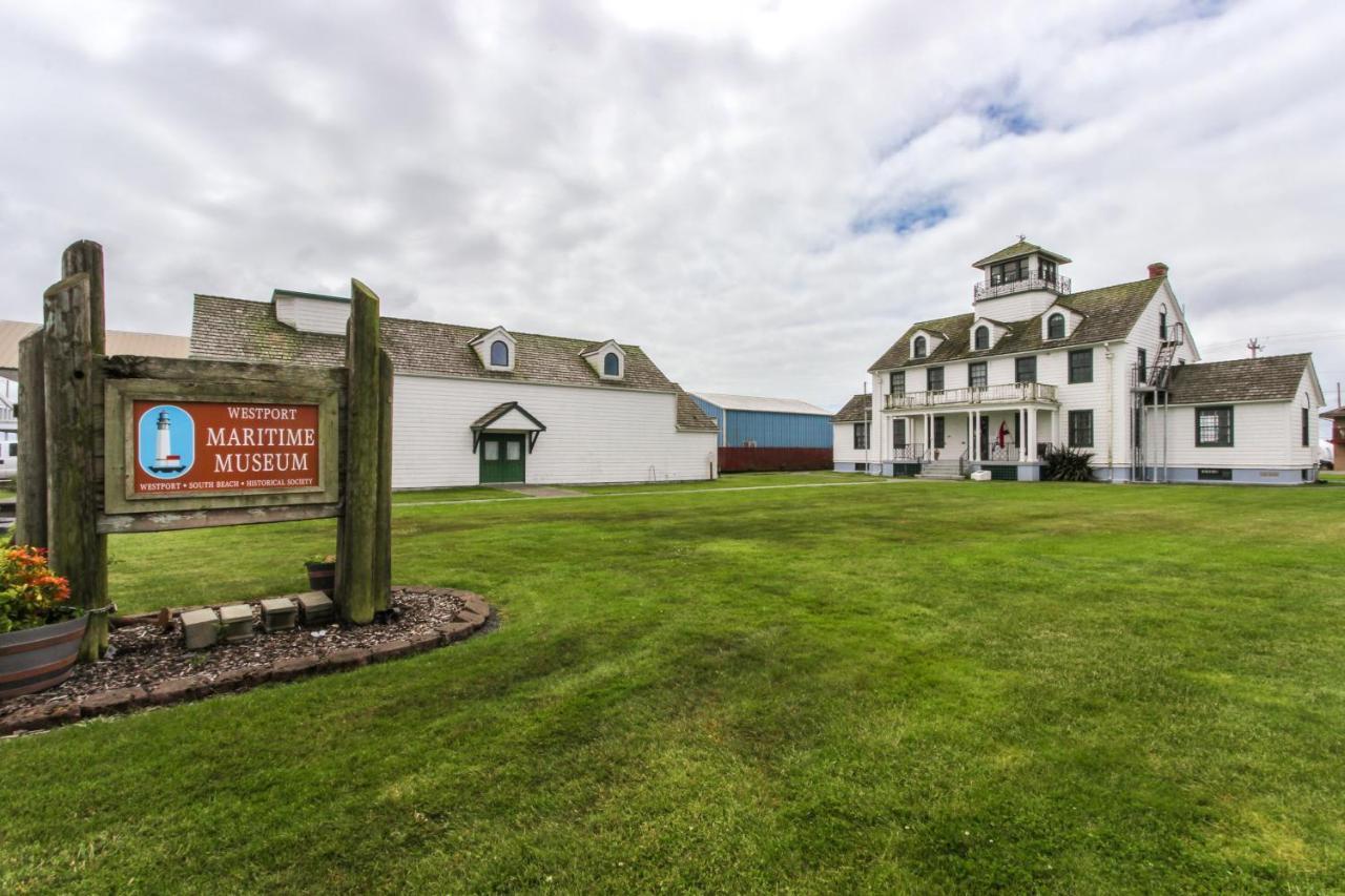 Westport Marina Guest House Экстерьер фото