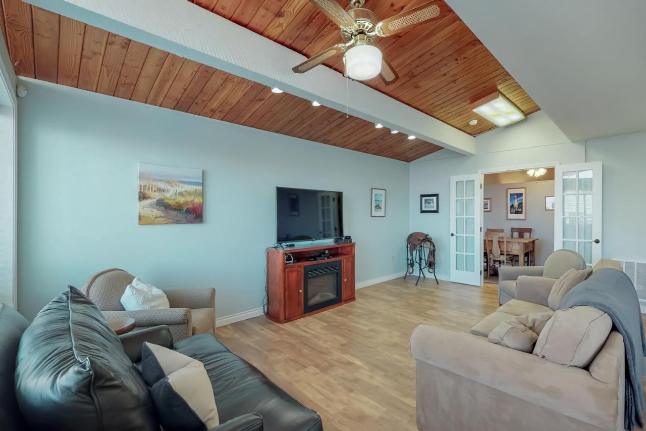 Westport Marina Guest House Экстерьер фото